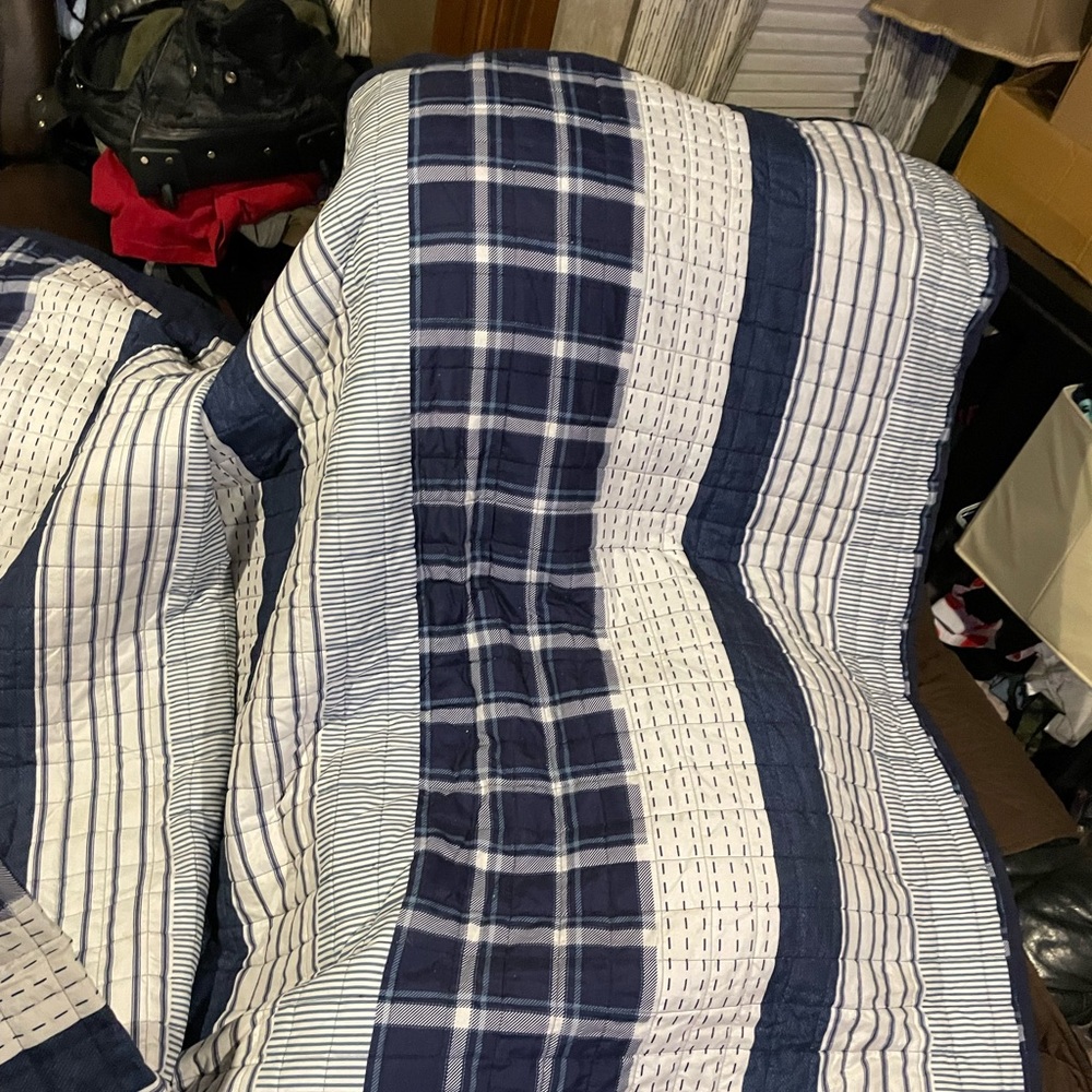 King size quilt reversible comforter